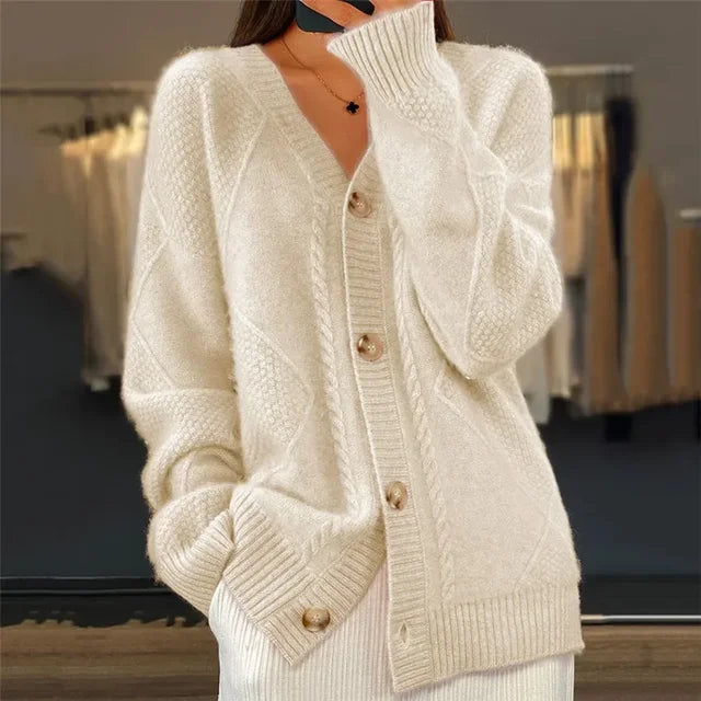 Lena Cárdigan de Cachemir para Mujer – Chaqueta Elegante con Botones Premium