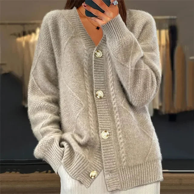 Lena Cárdigan de Cachemir para Mujer – Chaqueta Elegante con Botones Premium