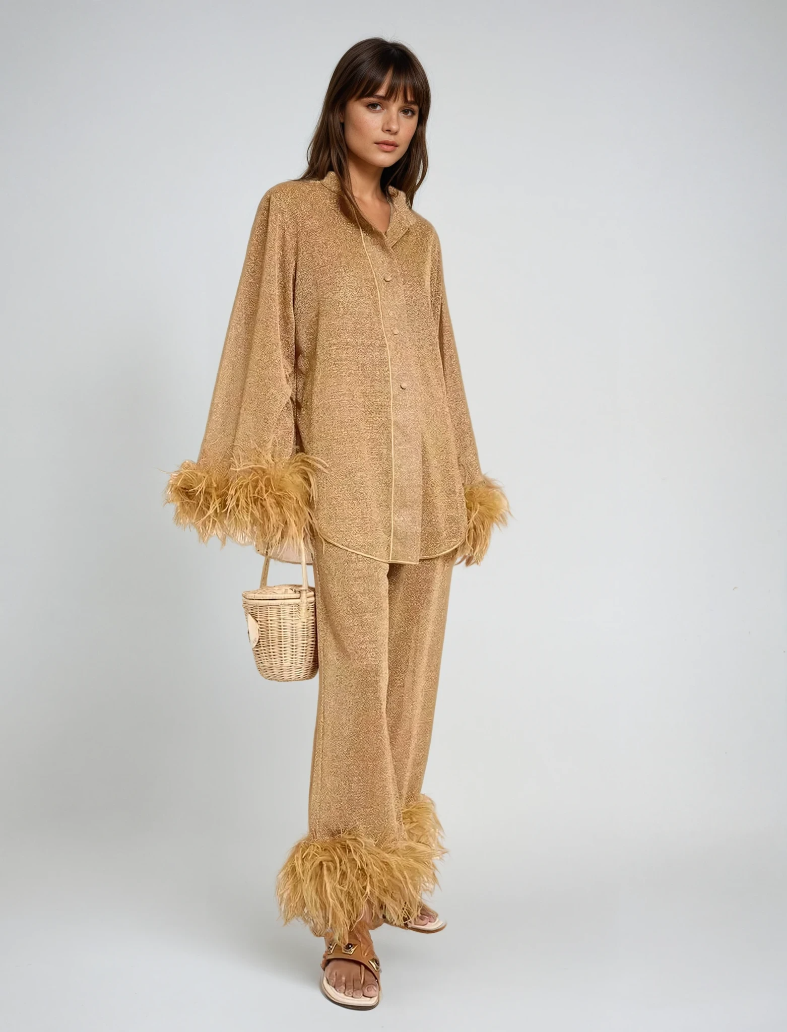 Laila Conjunto Elegante para Mujer – Set Dos Piezas con Detalle de Plumas Chic