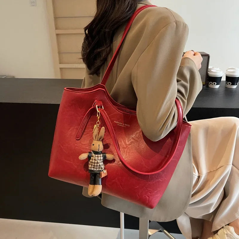 Emma Rustic Edge Tote – Bolso Tote Vintage de Cuero Vegano Elegante