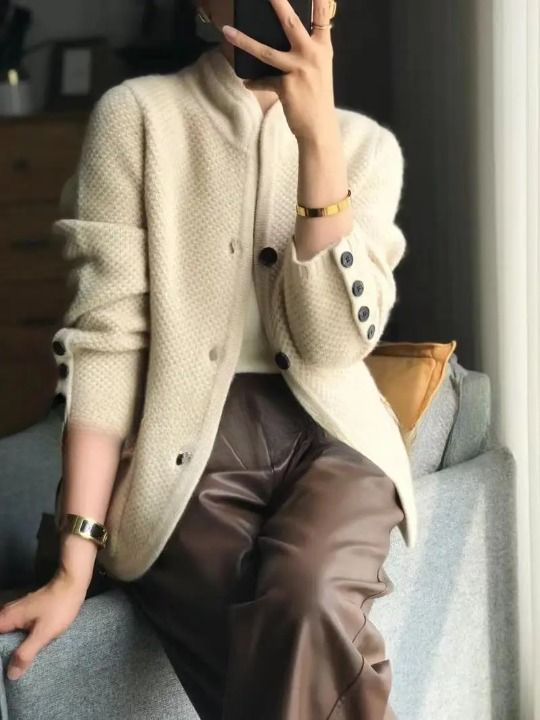 Lucille Cárdigan de Cachemir para Mujer – Chaqueta Elegante con Botones Premium