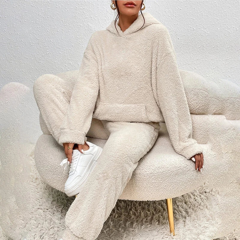Sloane Conjunto Polar para Mujer – Set Cómodo Invierno Hoodie Lounge Chic