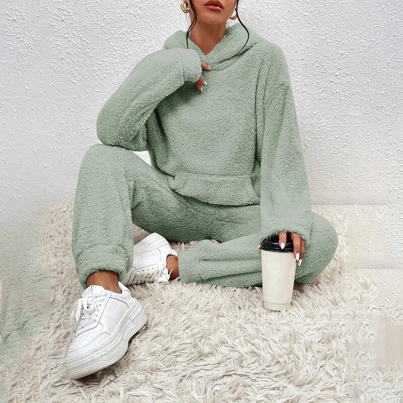 Sloane Conjunto Polar para Mujer – Set Cómodo Invierno Hoodie Lounge Chic